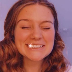 Meet your Posher, Carmella